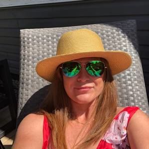 Meet your Posher, Lynsey